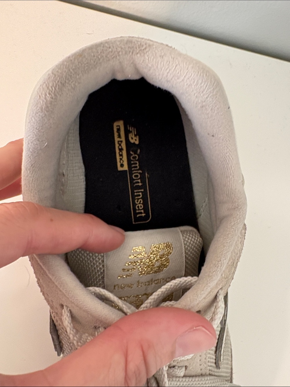 New Balance Beige and Gold Lace-Up Sneakers 7 Wide - Picture 8 of 12